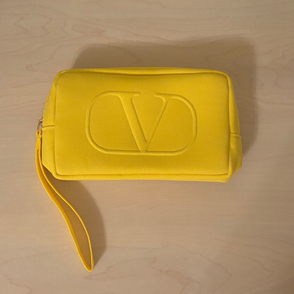 Sale! New Designer Valentino Yellow Zippered Wristlet